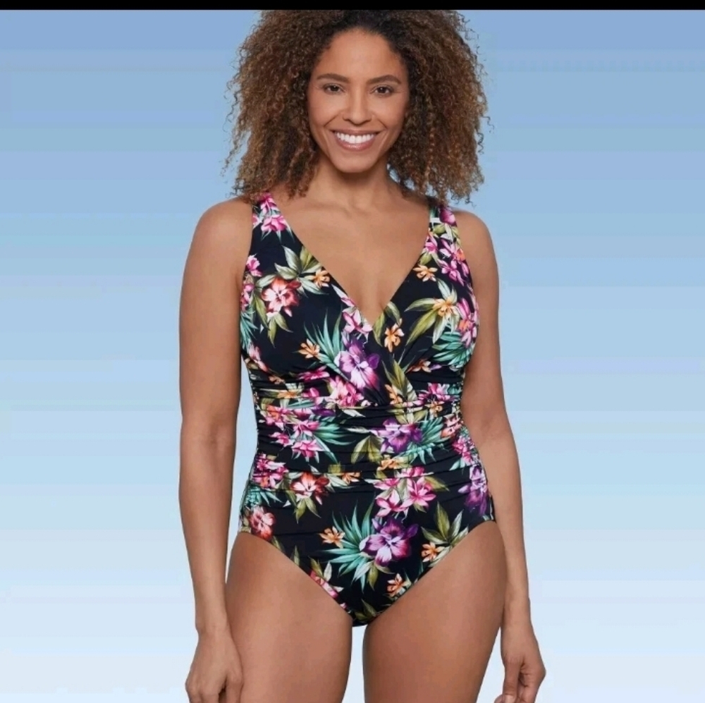 Aqua Green Women's UPF 50 V-Neck Ruched Shaping Swimsuit Black Floral